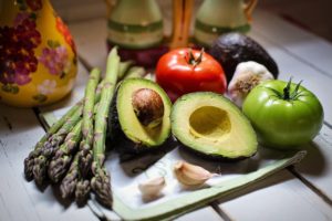 비타민B 효능 - 녹색 채소들과 건강한 채소 사진